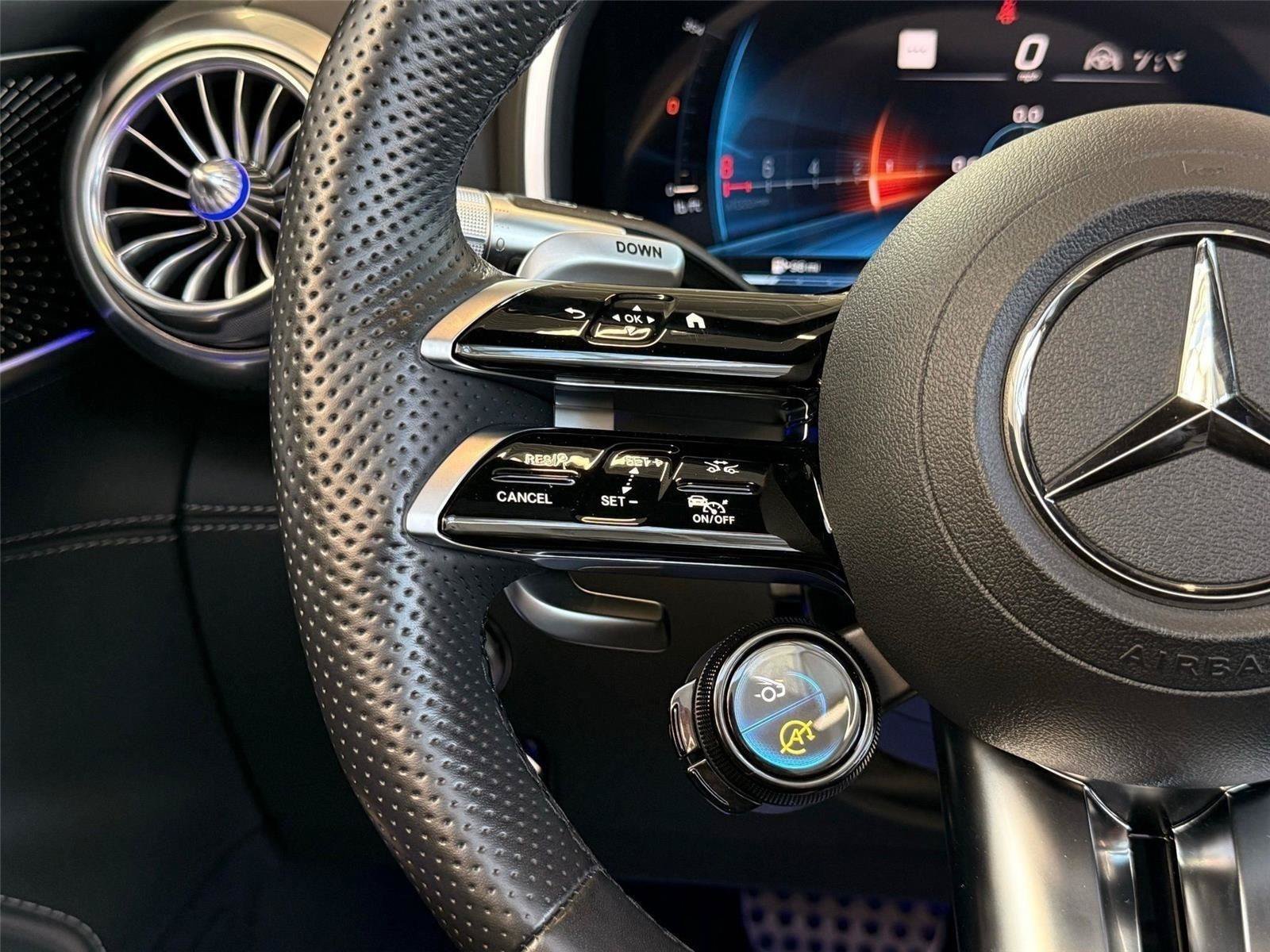 Used 2023 Mercedes-Benz SL 43 AMG w/ Driver Assistance Package image 50