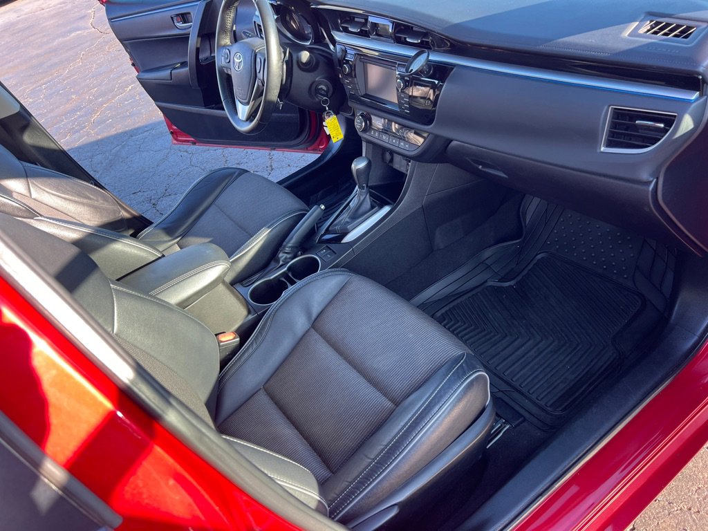 Used 2016 Toyota Corolla S image 19