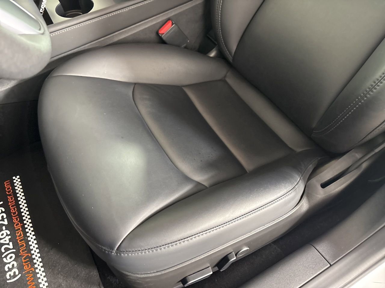 Used 2023 Tesla Model 3 Standard Range image 8