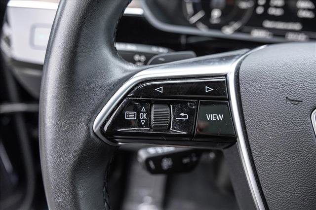Used 2022 Audi e-tron Prestige w/ Prestige Package AWD/4WD image 14
