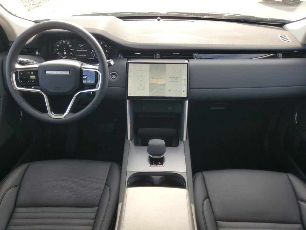 Used 2025 Land Rover Discovery Sport S image 32