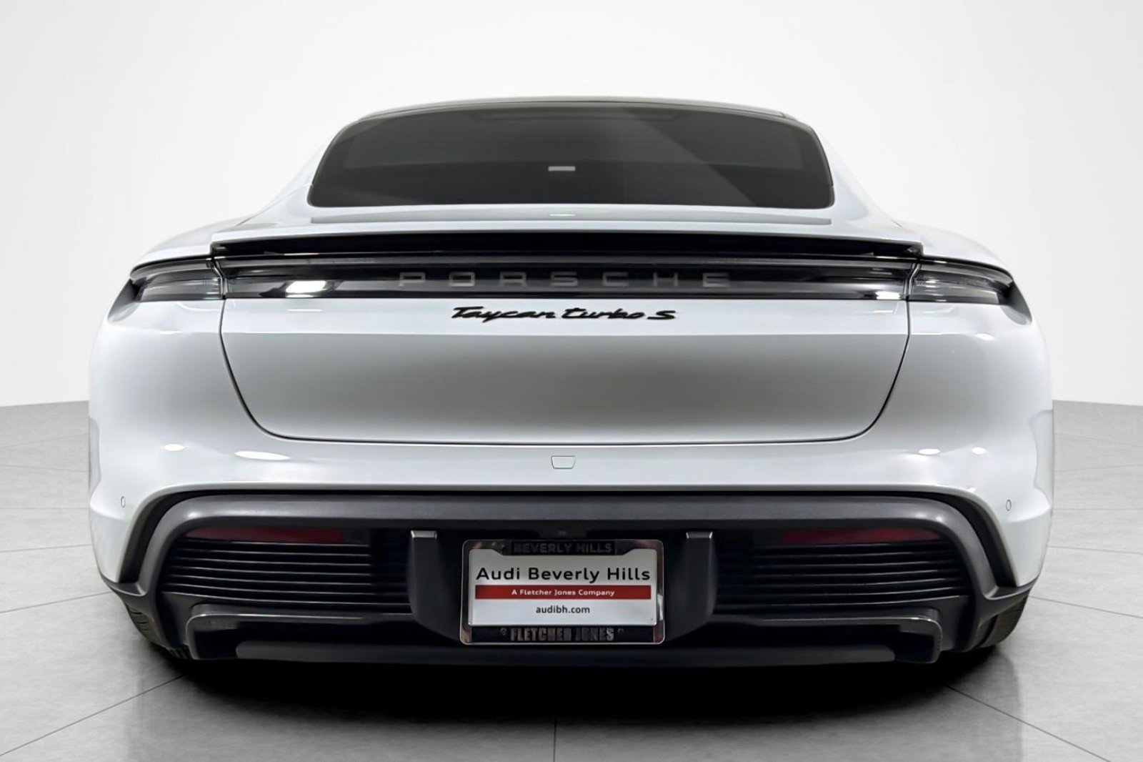 Used 2020 Porsche Taycan Turbo S w/ Premium Package image 4