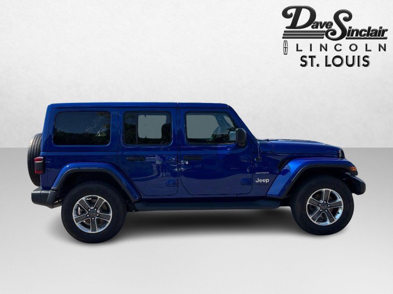 Used 2018 Jeep Wrangler Unlimited Sahara AWD/4WD image 2