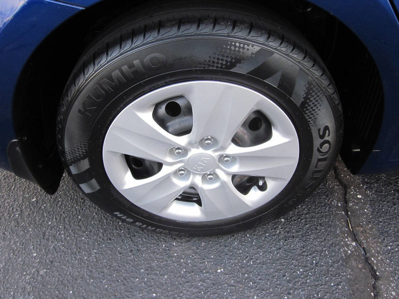 Used 2018 Kia Forte LX image 15