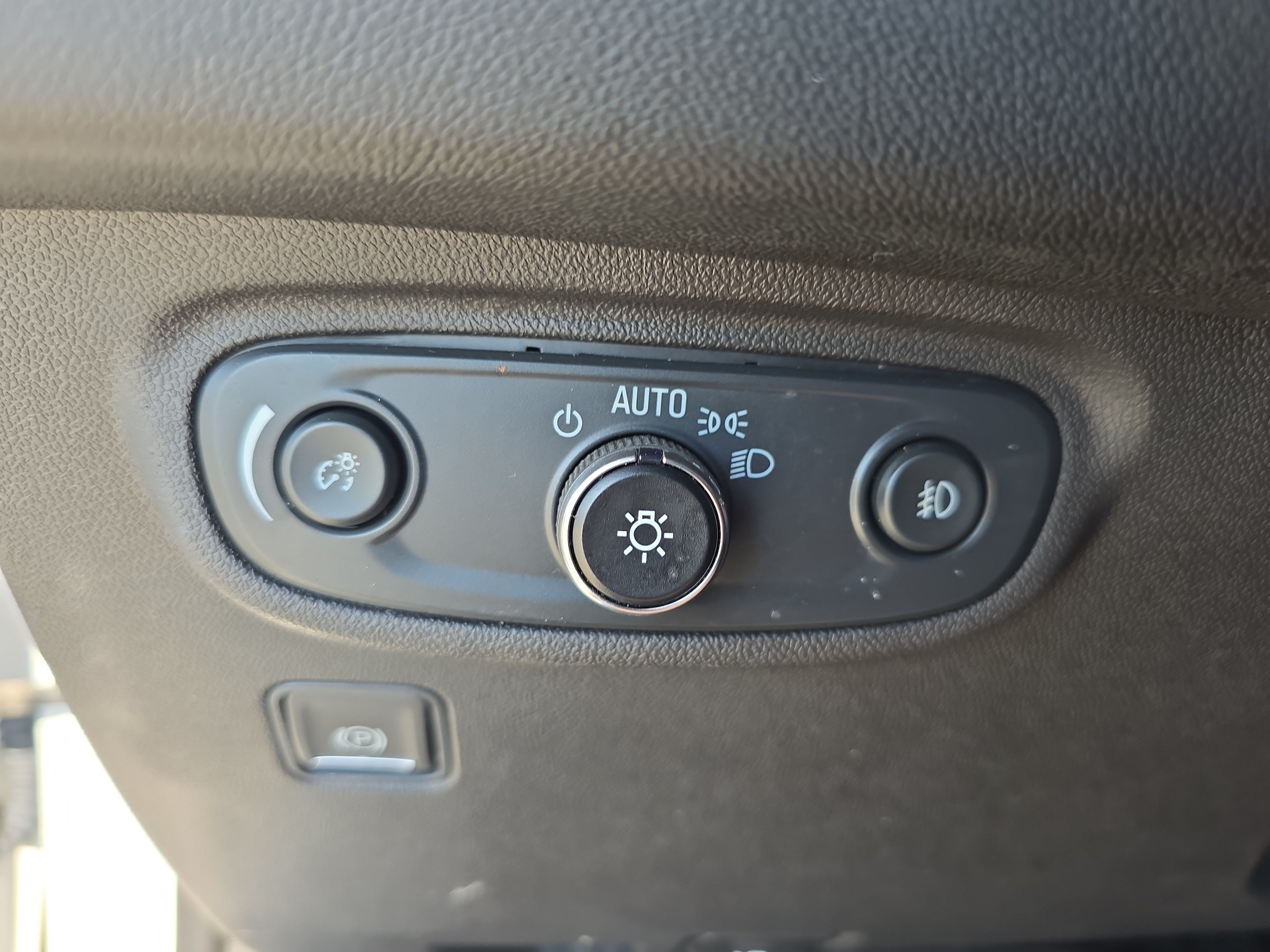 Used 2024 GMC Terrain SLT AWD/4WD image 26