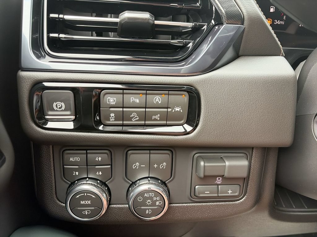 New 2026 GMC Yukon XL AT4 w/ AT4 Premium Plus Package AWD/4WD image 24