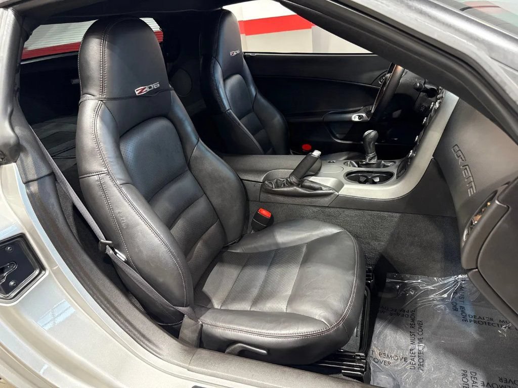 Used 2007 Chevrolet Corvette Z06 w/ Preferred Equipment Group RWD image 15