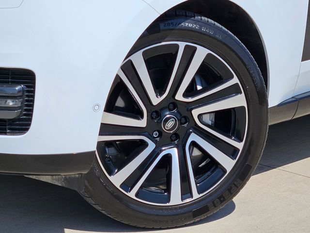 Used 2023 Land Rover Range Rover Long Wheelbase SE image 7