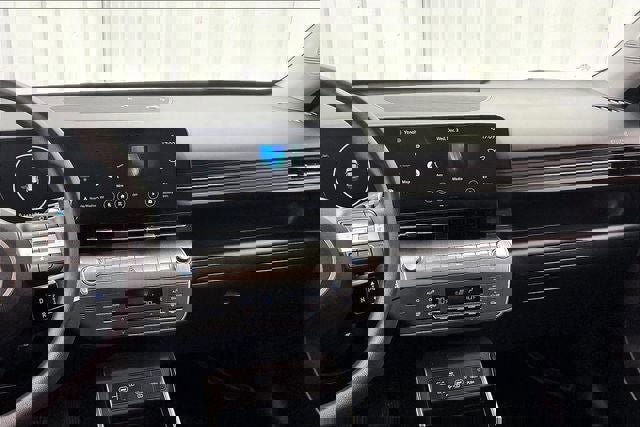 Certified 2024 Hyundai Kona SE image 6