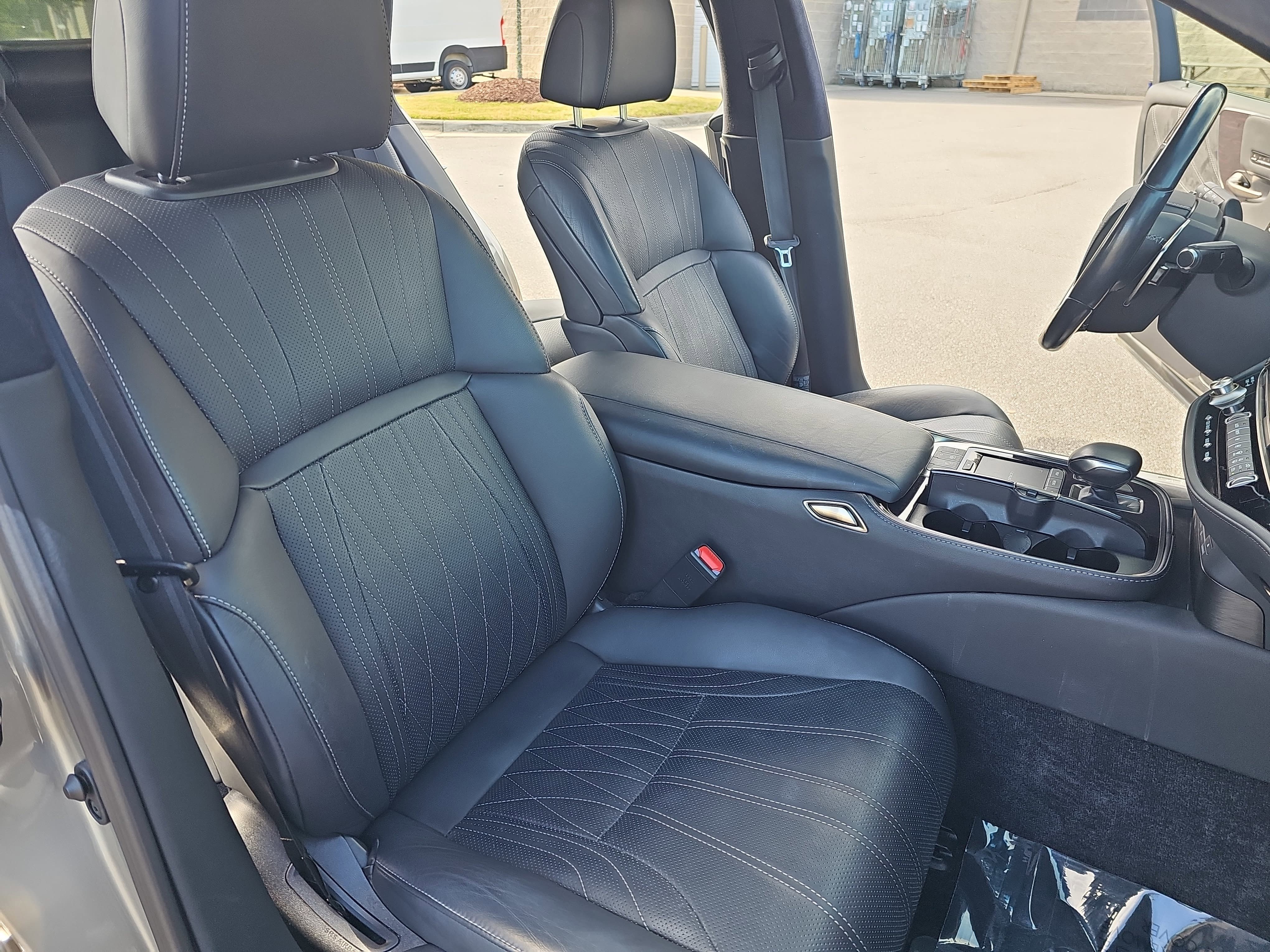 Used 2022 Lexus LS 500 AWD w/ Interior Upgrade Package image 10