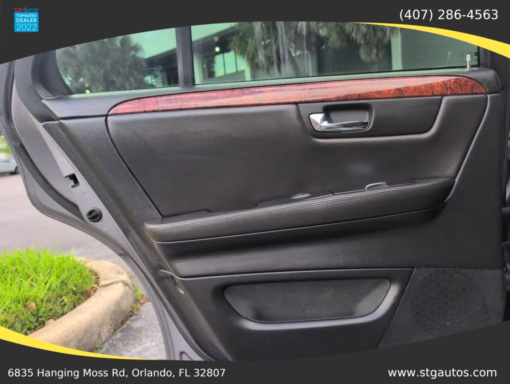 Used 2007 Cadillac DTS w/ Trunk Convenience Package image 14