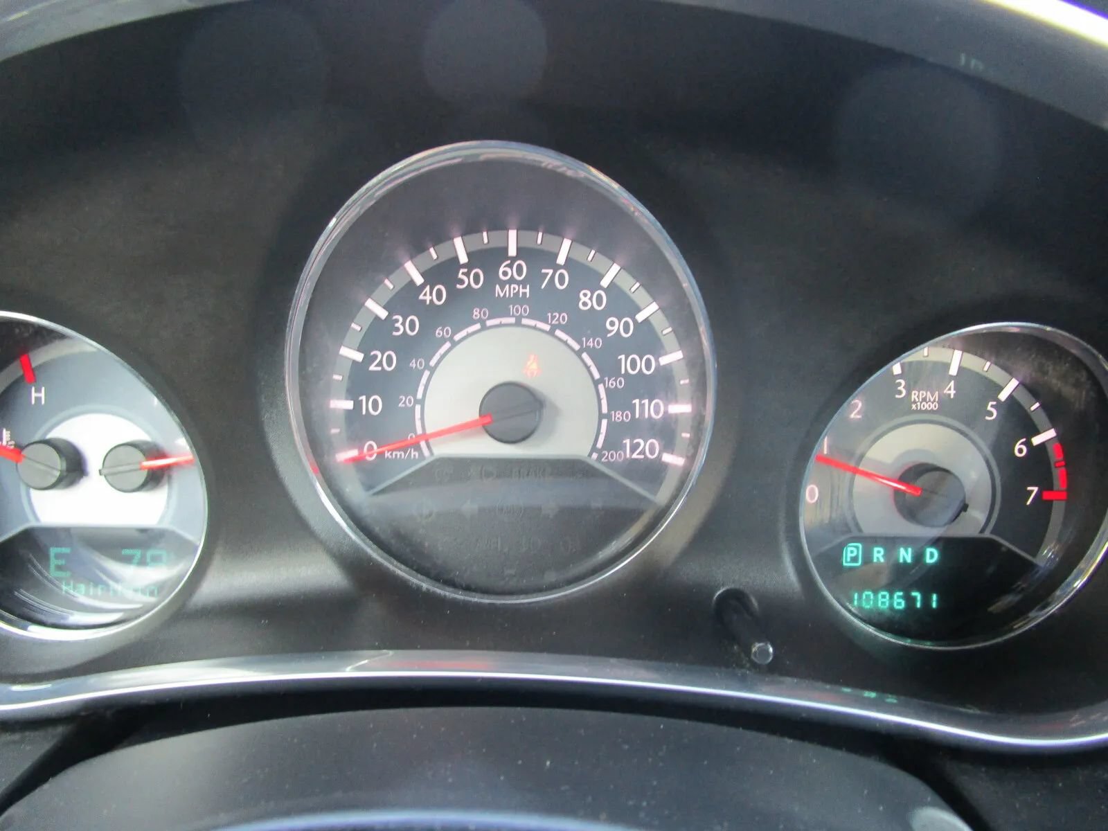 Used 2013 Chrysler 200 Touring w/ Cold Weather Group FWD image 12