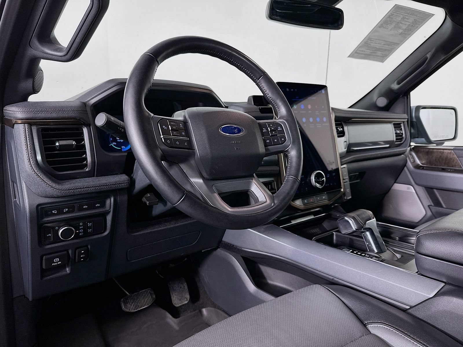 Used 2022 Ford F150 Lightning Lariat AWD/4WD image 9