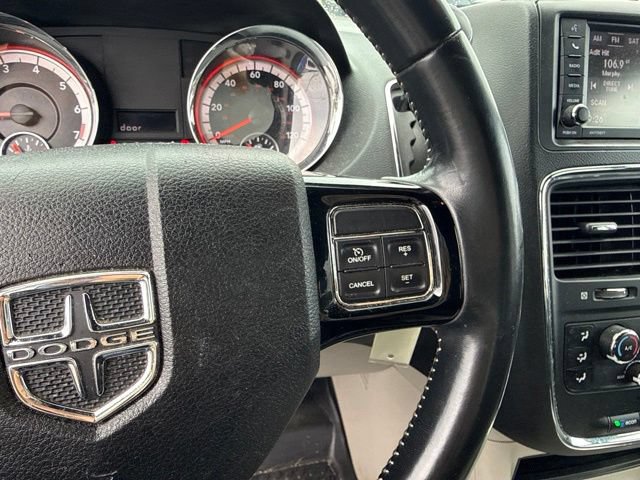 Used 2018 Dodge Grand Caravan SXT FWD image 29