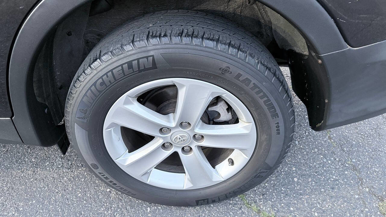 Used 2014 Toyota RAV4 XLE AWD/4WD image 43