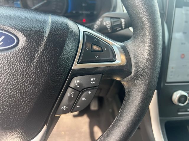 Used 2024 Ford Edge SEL AWD/4WD image 12
