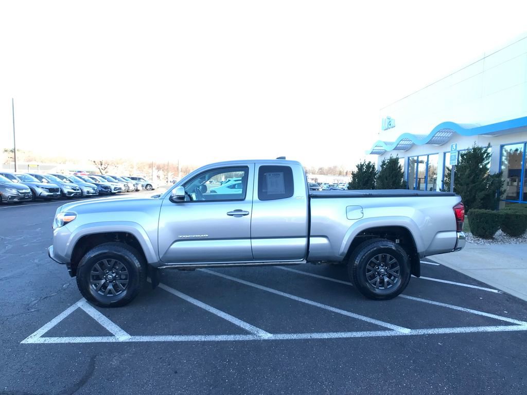 Used 2020 Toyota Tacoma SR5 image 8
