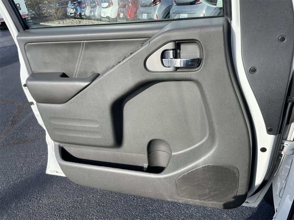 Used 2020 Nissan Frontier PRO-4X image 21