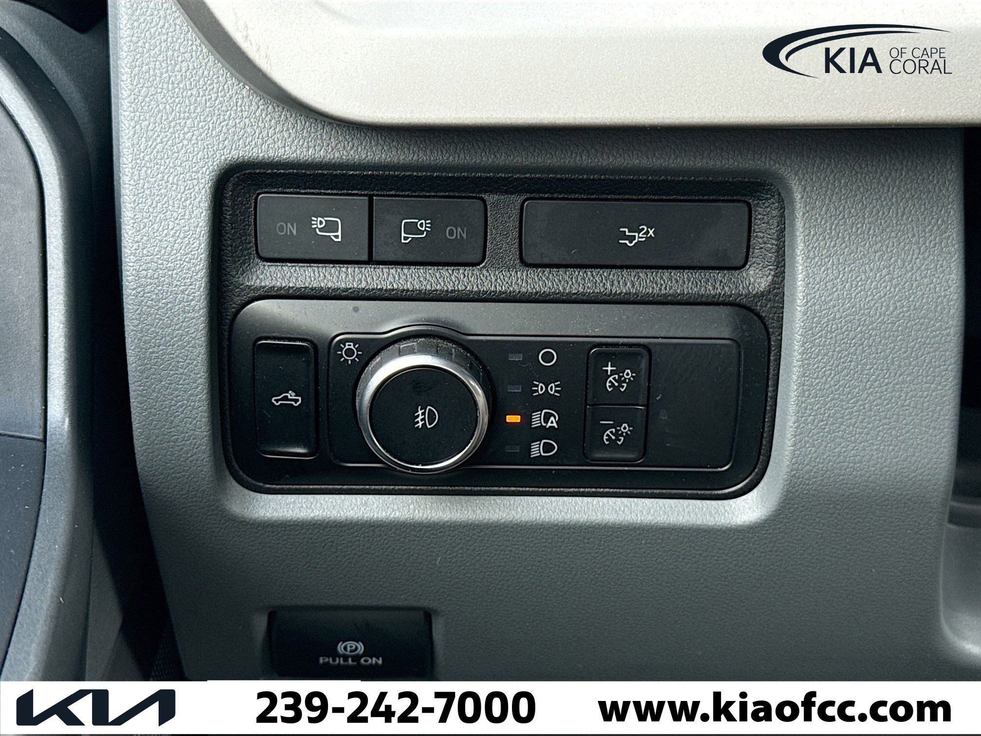 Used 2023 Ford F250 XLT w/ XLT Premium Package image 30