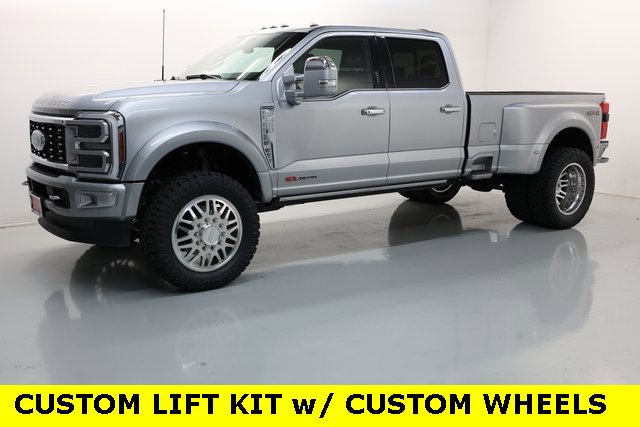 Used 2024 Ford F450 Platinum image 3