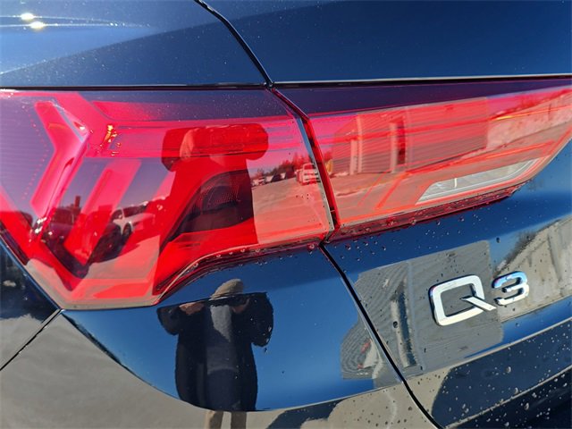 Used 2025 Audi Q3 2.0T Premium Plus w/ Premium Plus Package image 38