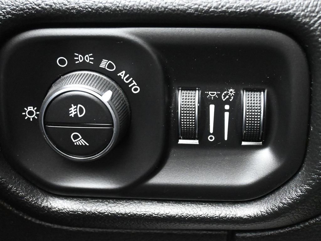 Used 2019 RAM 1500 Big Horn image 22