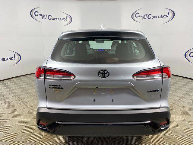 Used 2024 Toyota Corolla Cross S image 5