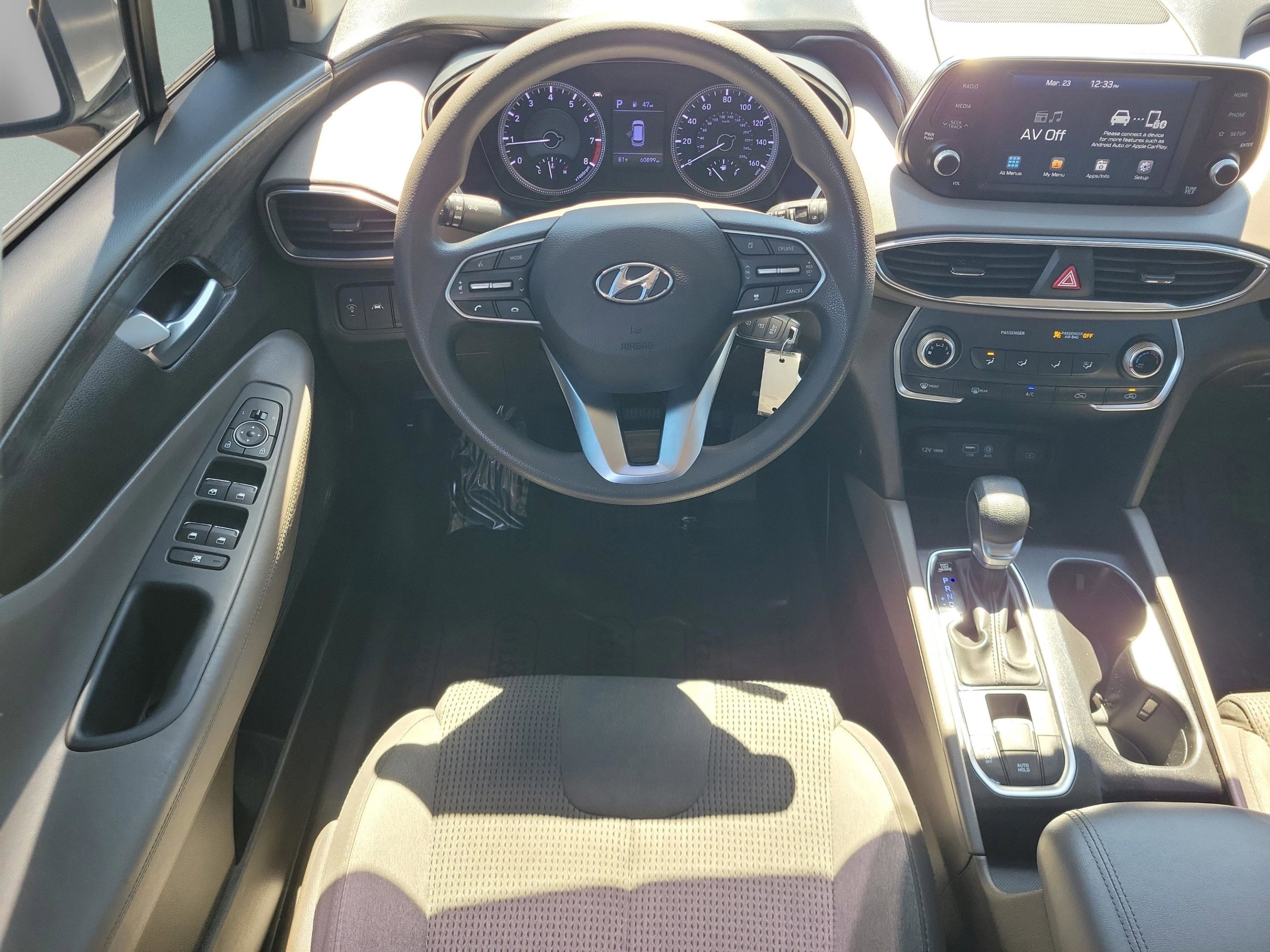 Used 2020 Hyundai Santa Fe SE image 14