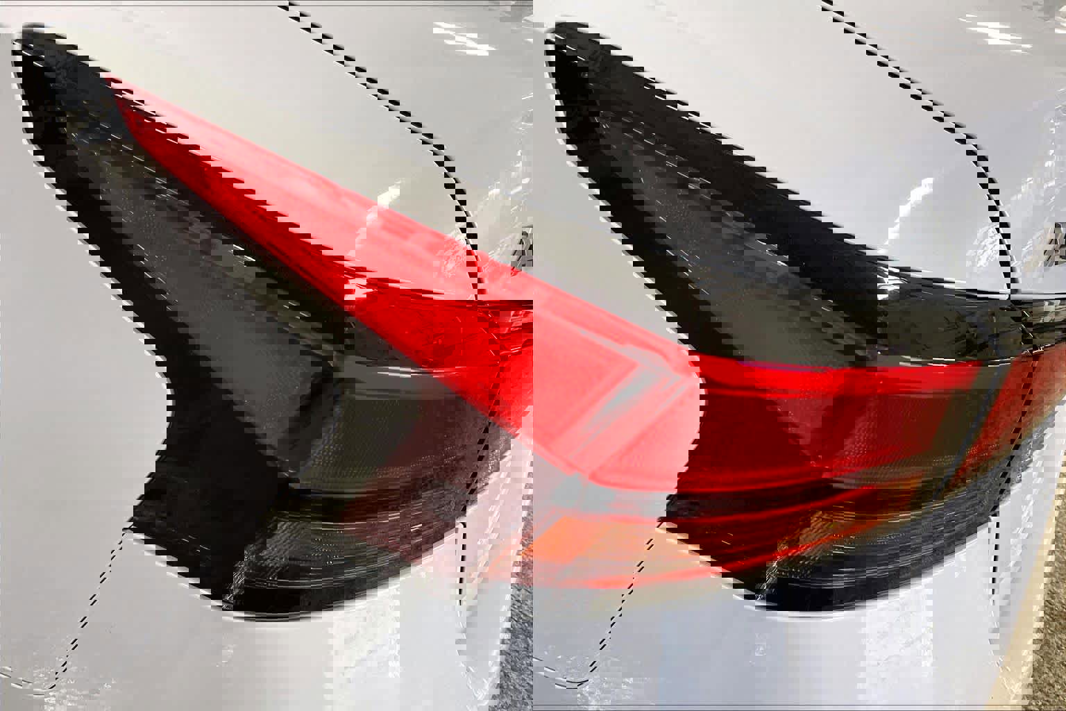 Used 2025 Nissan Altima 2.5 SR image 28