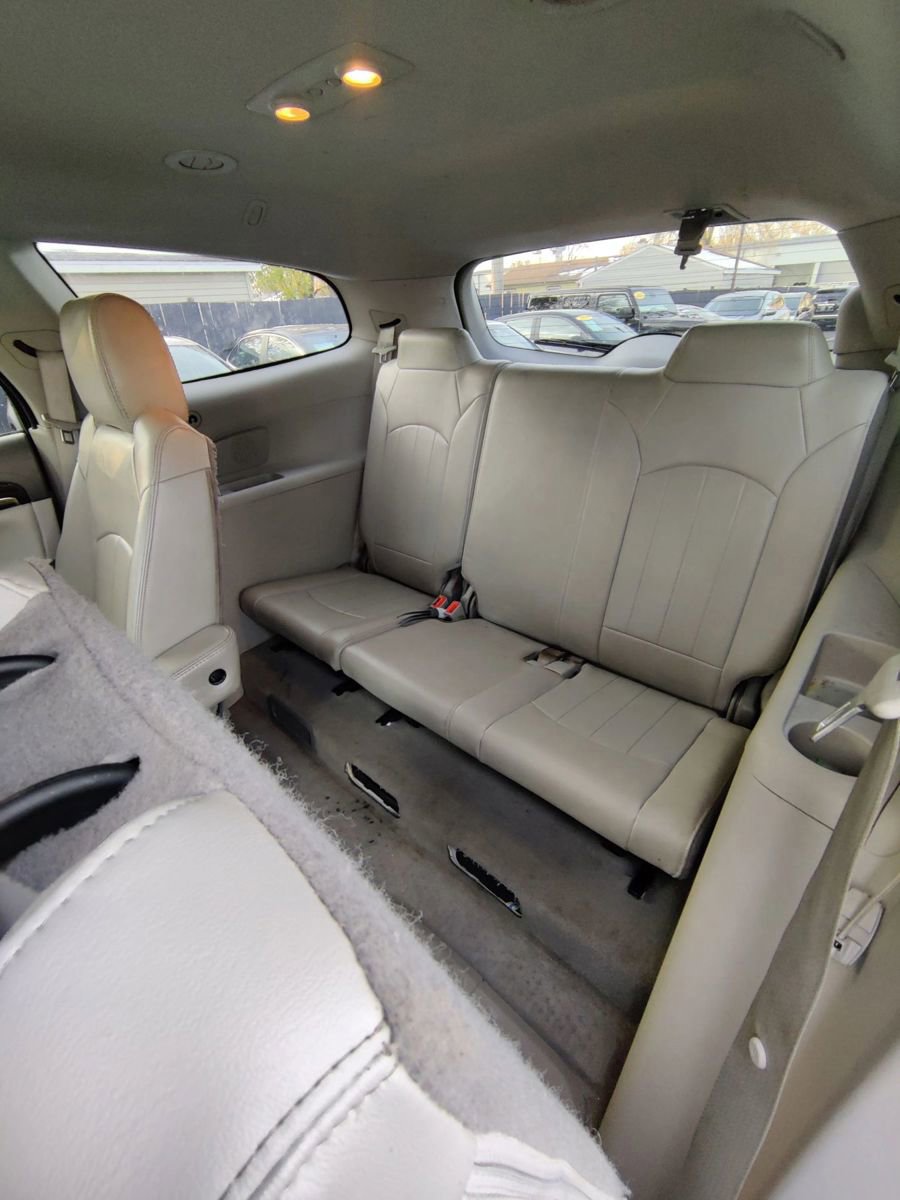 Used 2016 Buick Enclave Leather image 12