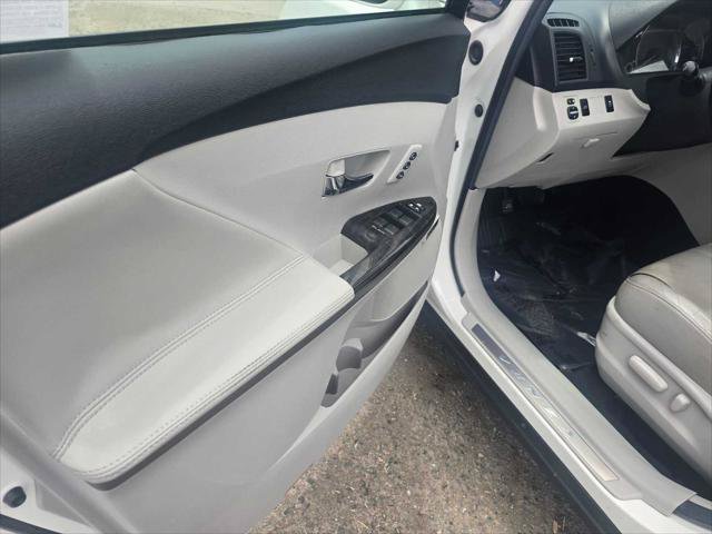 Used 2013 Toyota Venza XLE w/ XLE Premium Pkg AWD/4WD image 23