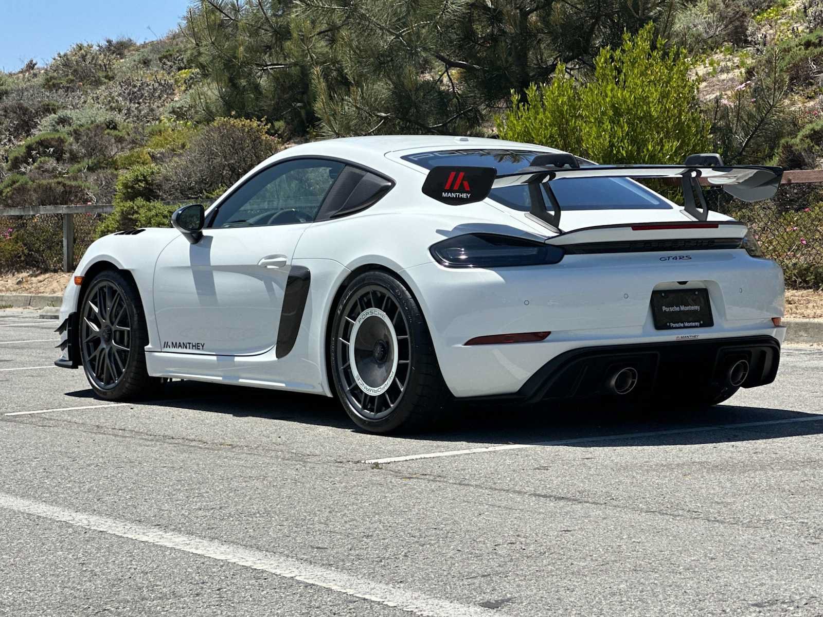 Used 2024 Porsche 718 Cayman GT4 RS RWD image 3