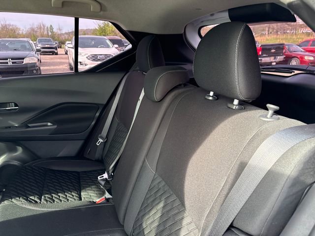 Used 2021 Nissan Kicks SV image 20