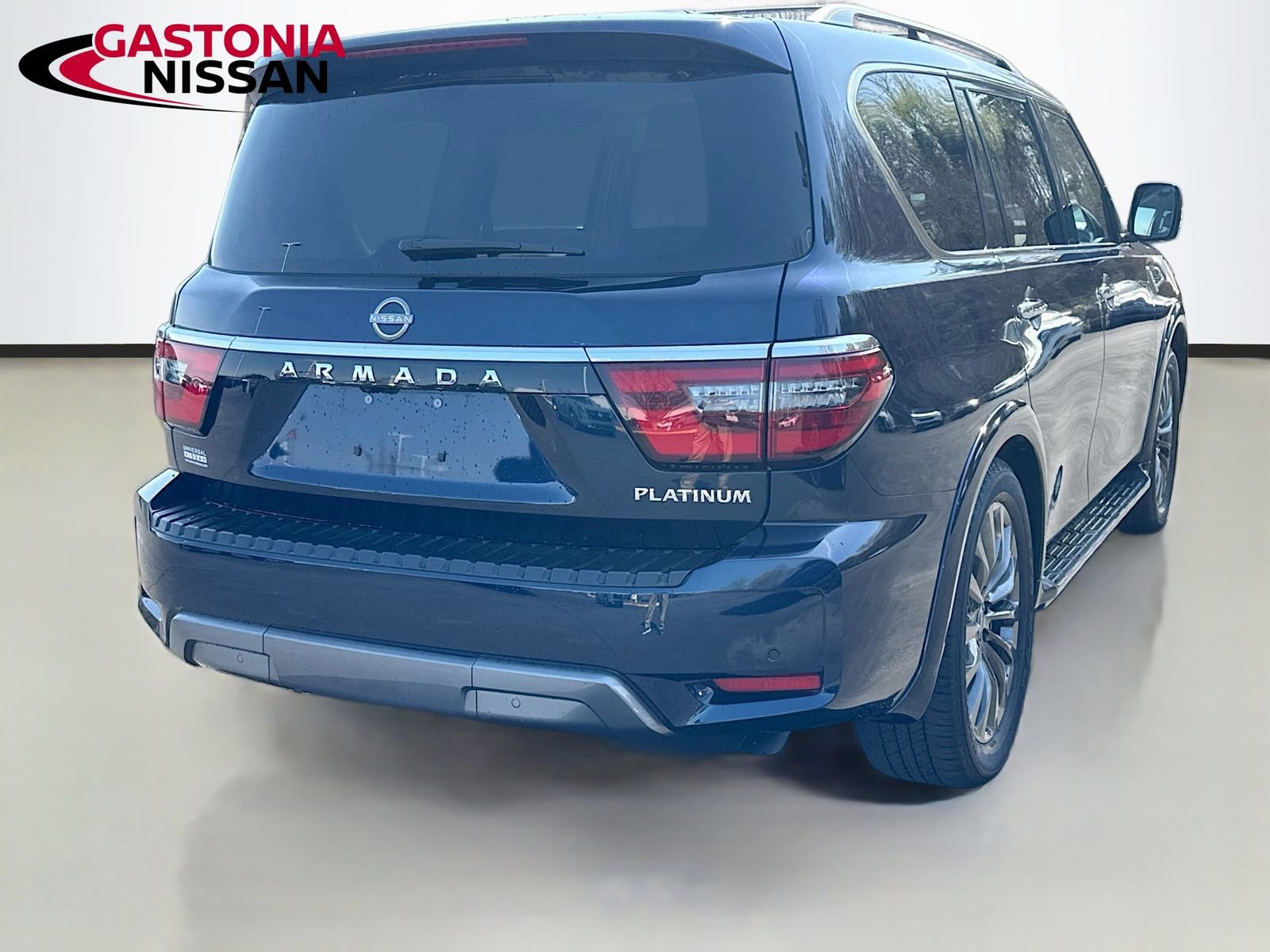 Used 2023 Nissan Armada Platinum w/ Captain's Chairs Package image 7