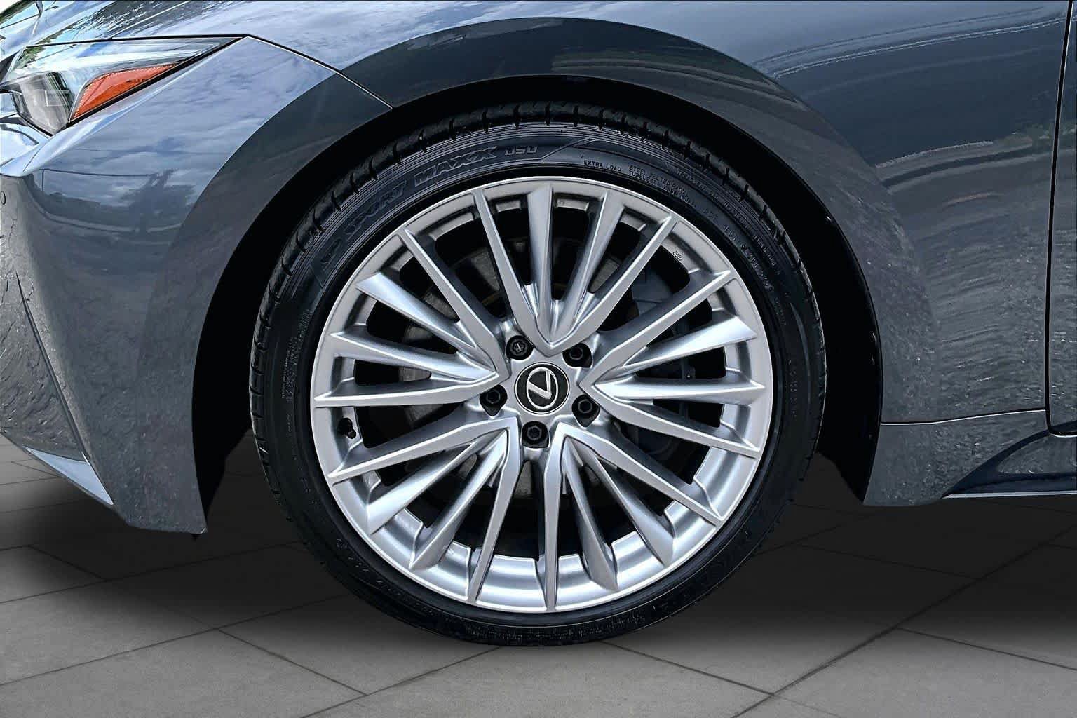 Used 2025 Lexus IS 300 w/ Premium Package RWD image 11