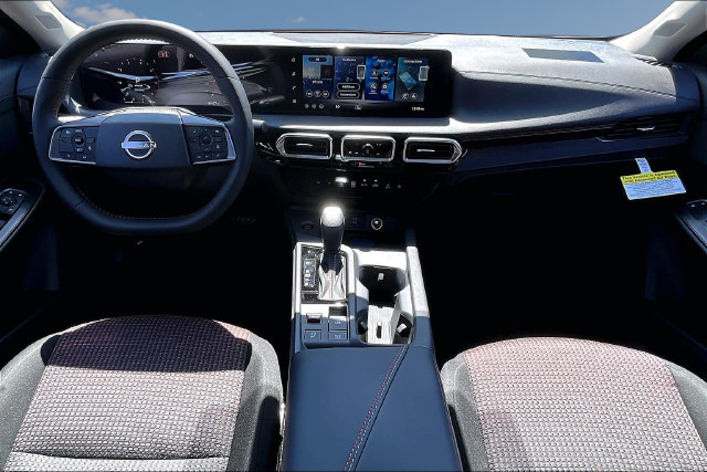 New 2027 Nissan Sentra SR w/ SR All Weather Package FWD image 5