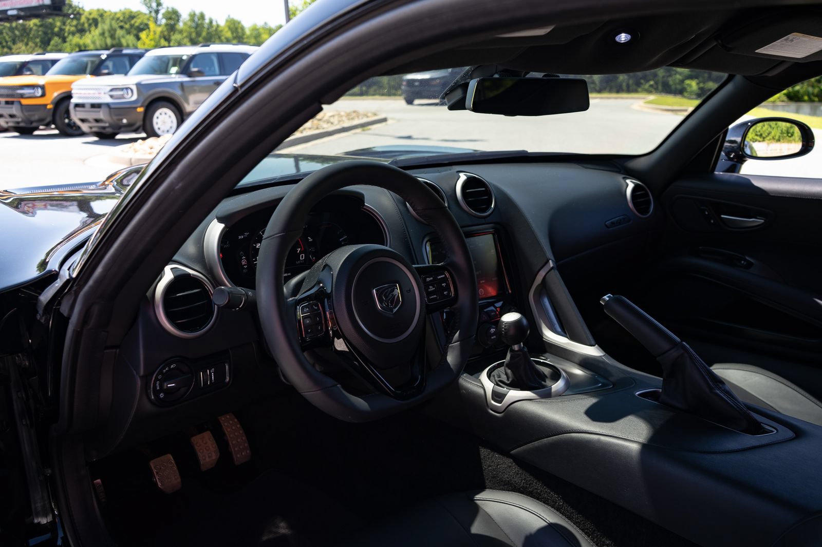 Used 2014 SRT Viper SRT-10 w/ Advanced Aerodynamics Package RWD image 30