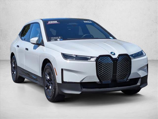 Certified 2024 BMW iX xDrive50 AWD/4WD image 3
