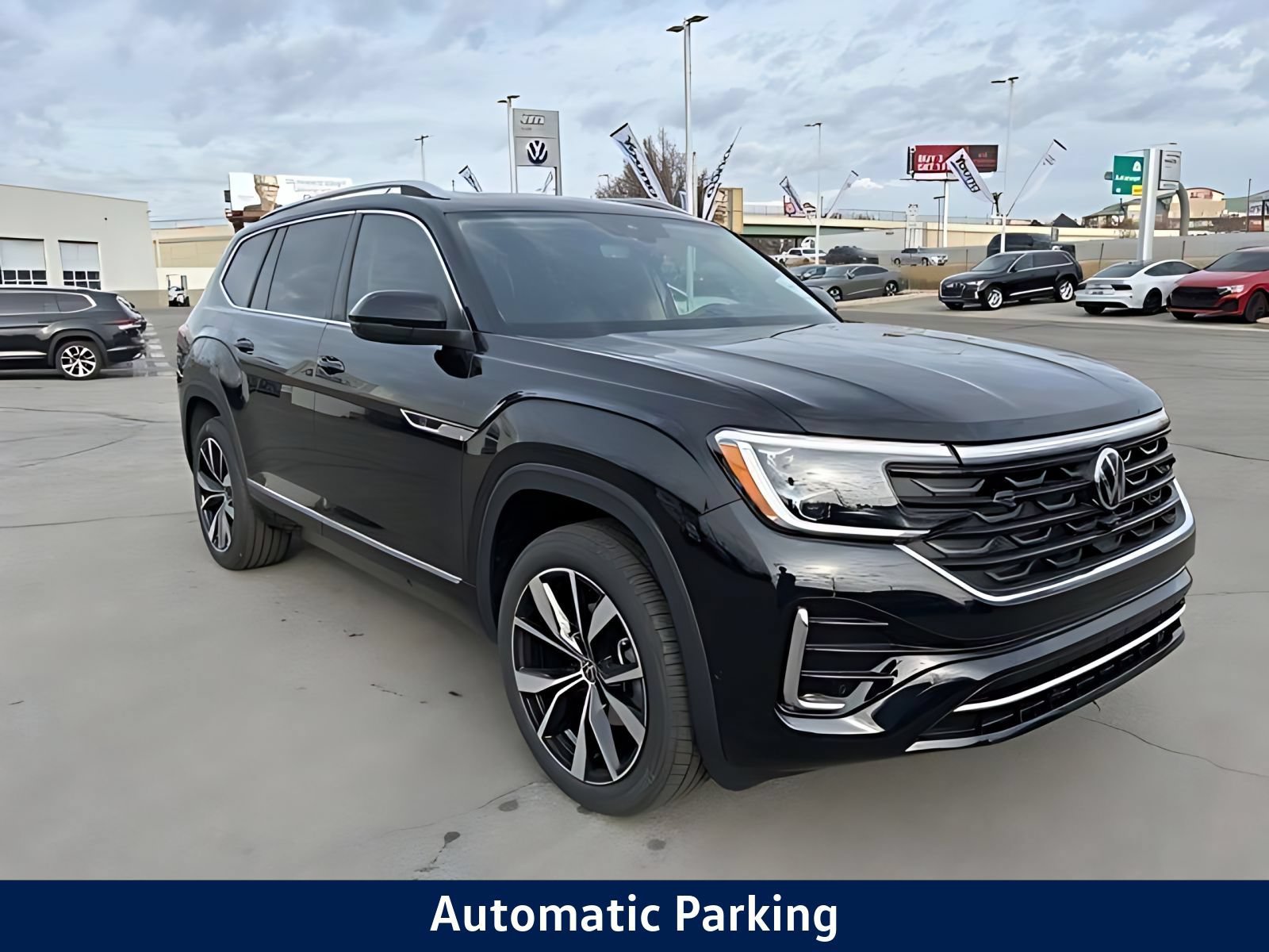 New 2026 Volkswagen Atlas SEL Premium R-Line AWD/4WD image 4