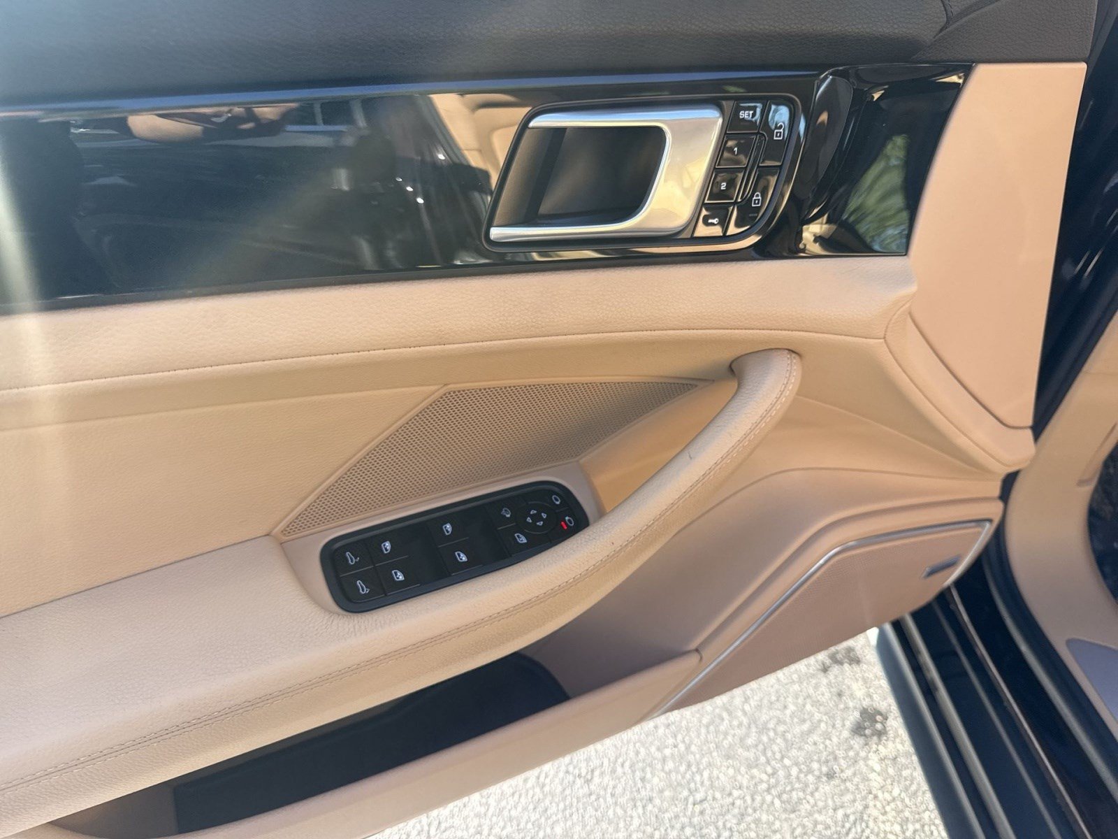 Used 2020 Porsche Panamera 4S AWD/4WD image 13
