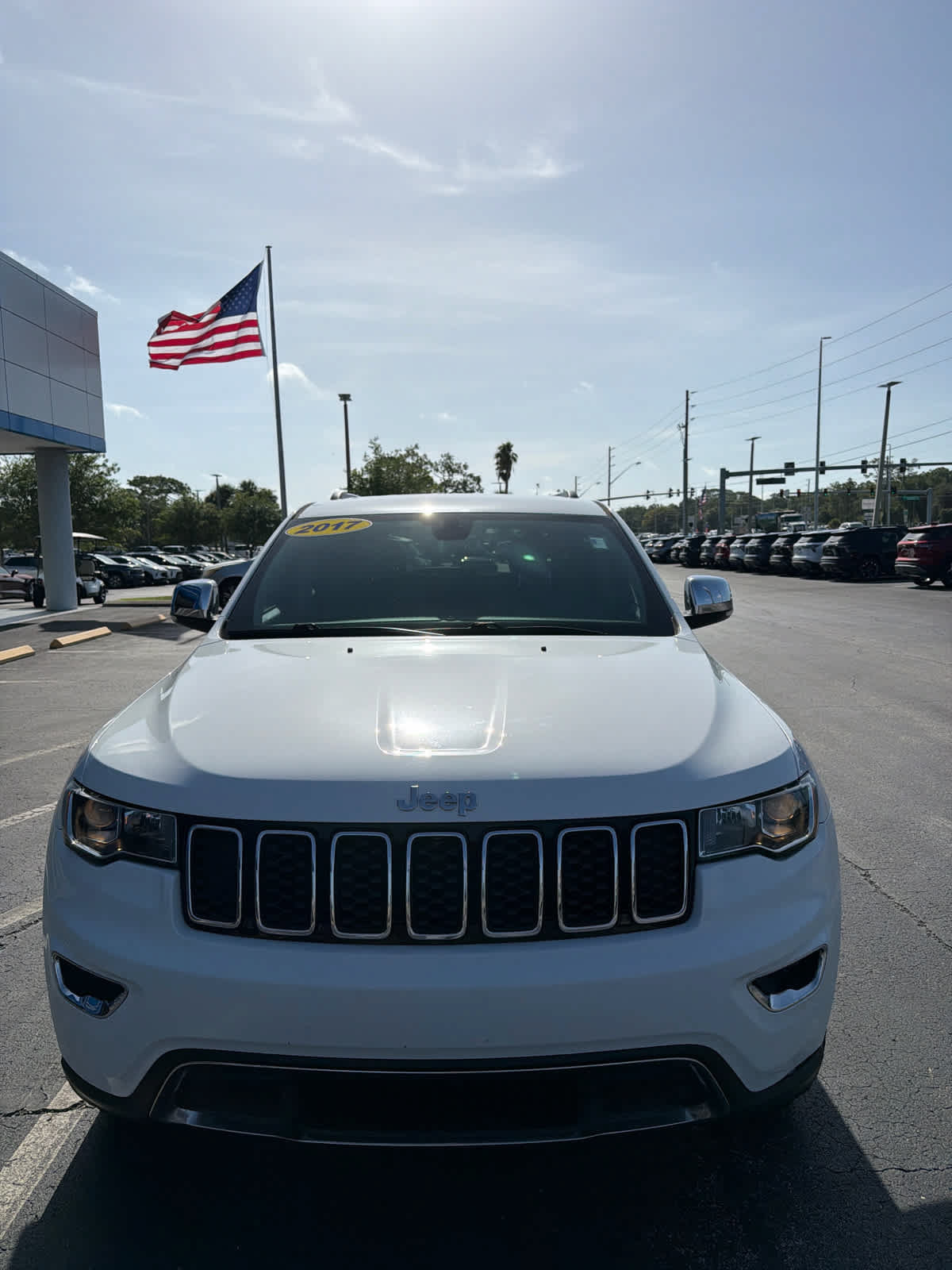 Used 2017 Jeep Grand Cherokee Limited w/ Trailer Tow Group IV RWD image 8