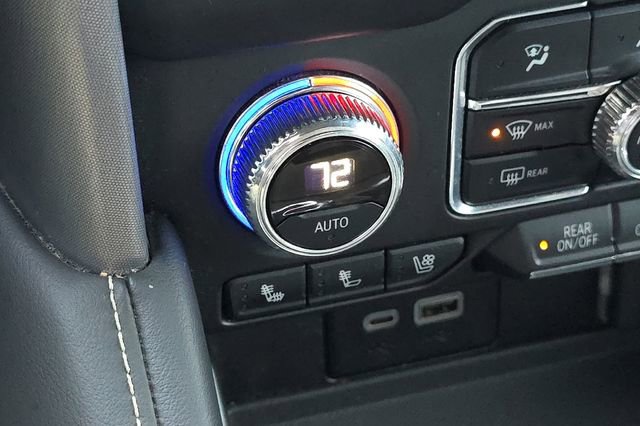 Used 2024 GMC Yukon SLT image 29