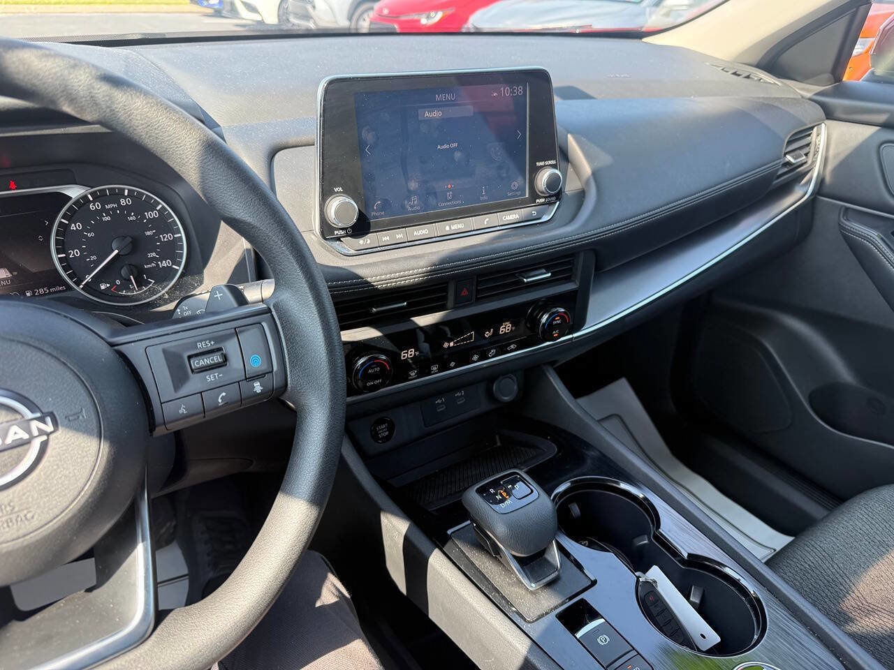 Used 2024 Nissan Rogue SV AWD/4WD image 12