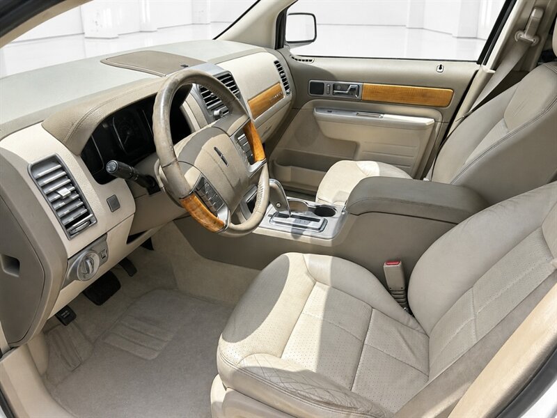 Used 2007 Lincoln MKX AWD image 7