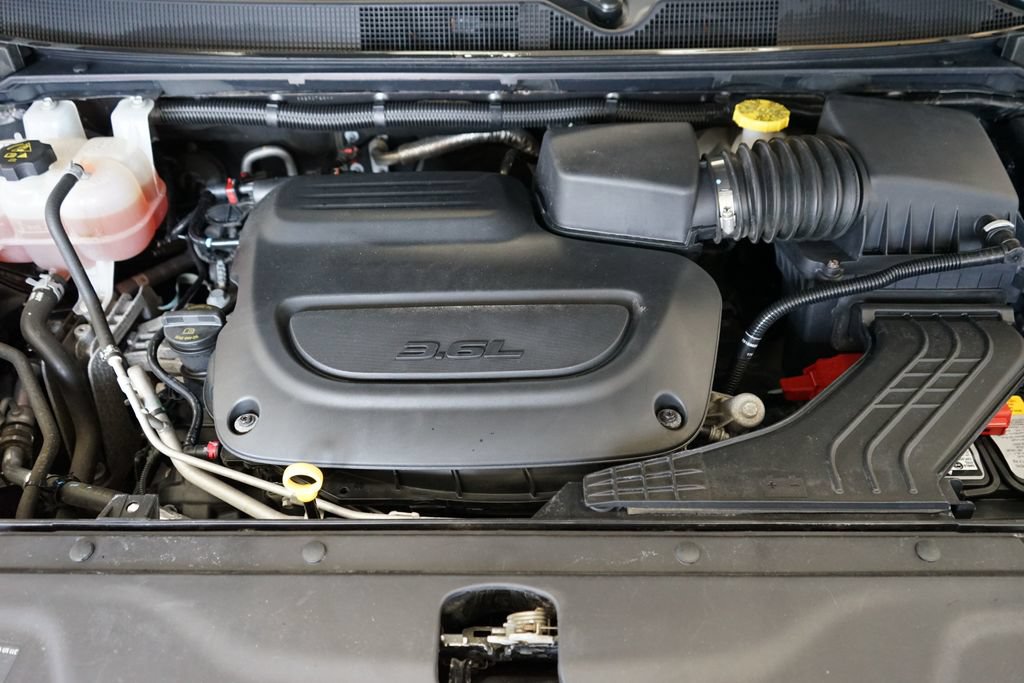 Used 2023 Chrysler Pacifica Touring-L AWD/4WD image 51