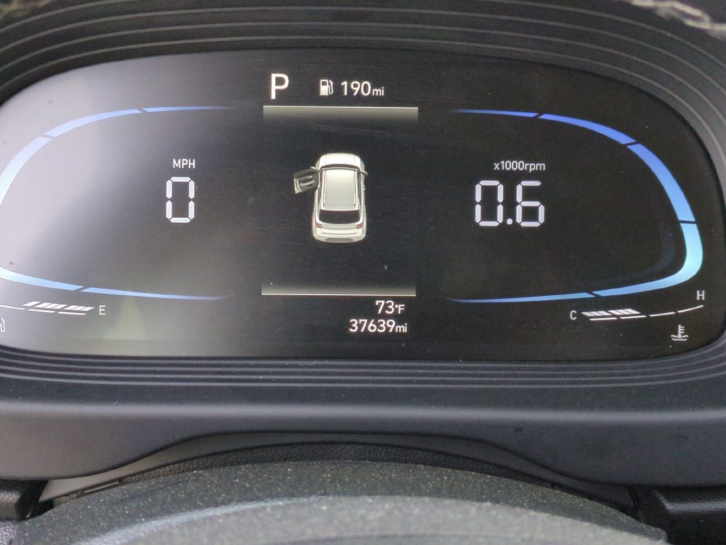 Certified 2025 Hyundai Venue SEL FWD image 16