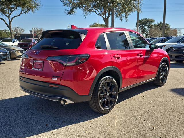 Used 2025 Honda HR-V Sport image 8