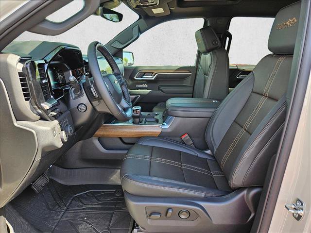 New 2026 Chevrolet Silverado 1500 High Country AWD/4WD video 3
