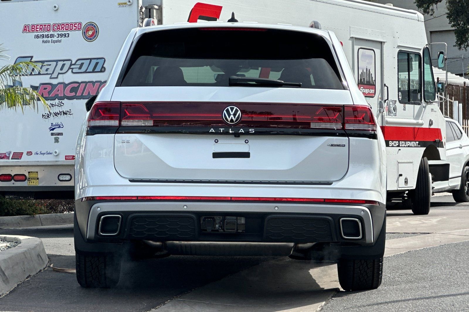 New 2026 Volkswagen Atlas Peak Edition AWD/4WD image 6