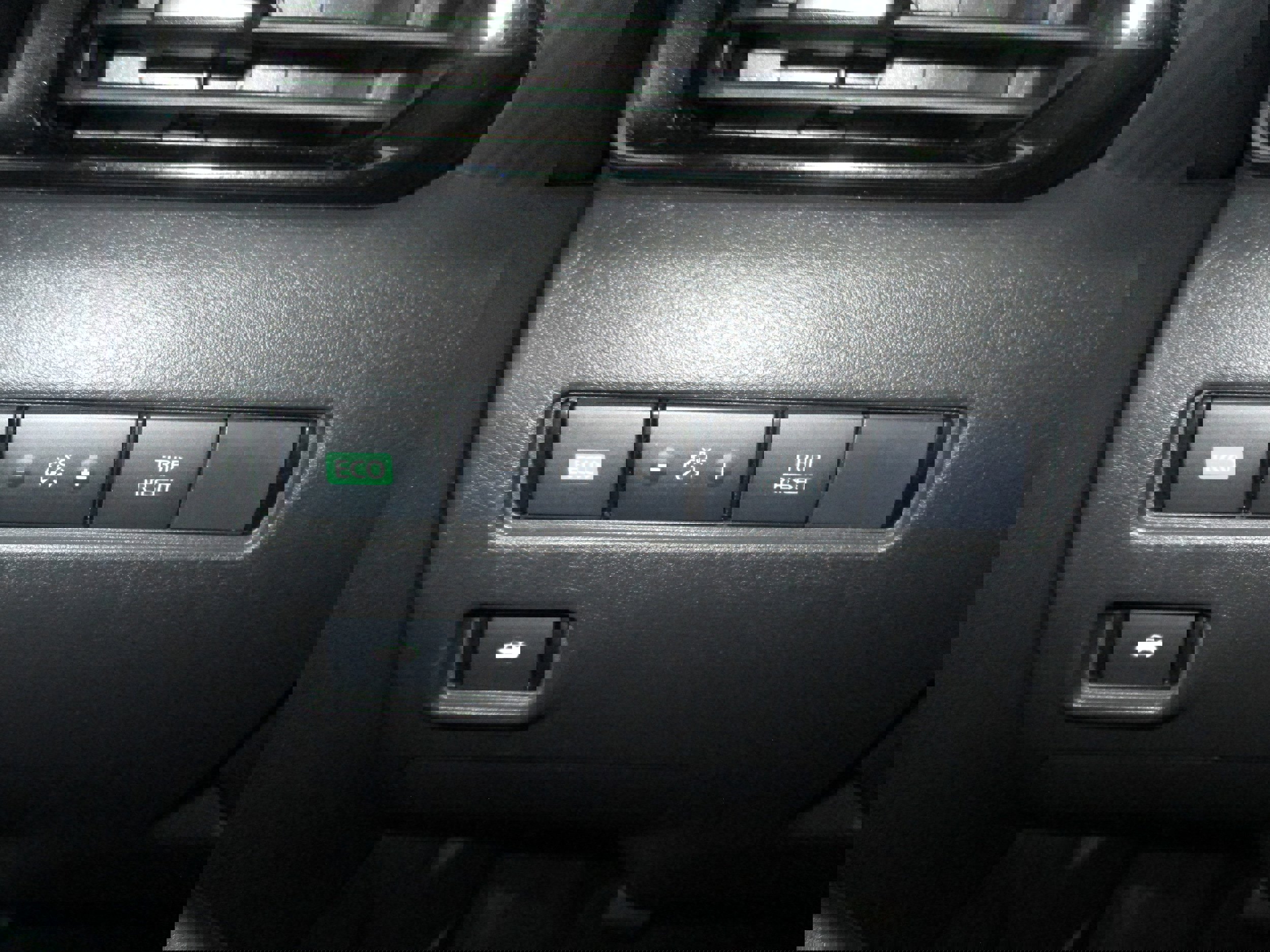 Used 2024 Nissan Sentra SV image 25